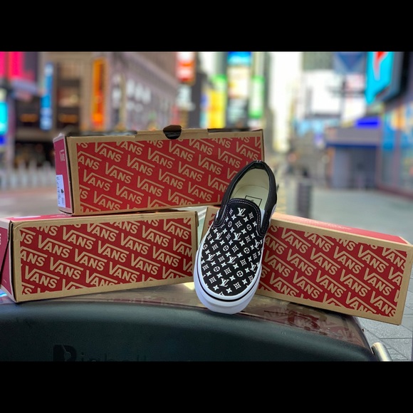 Customized Vans - Picture 2 of 5